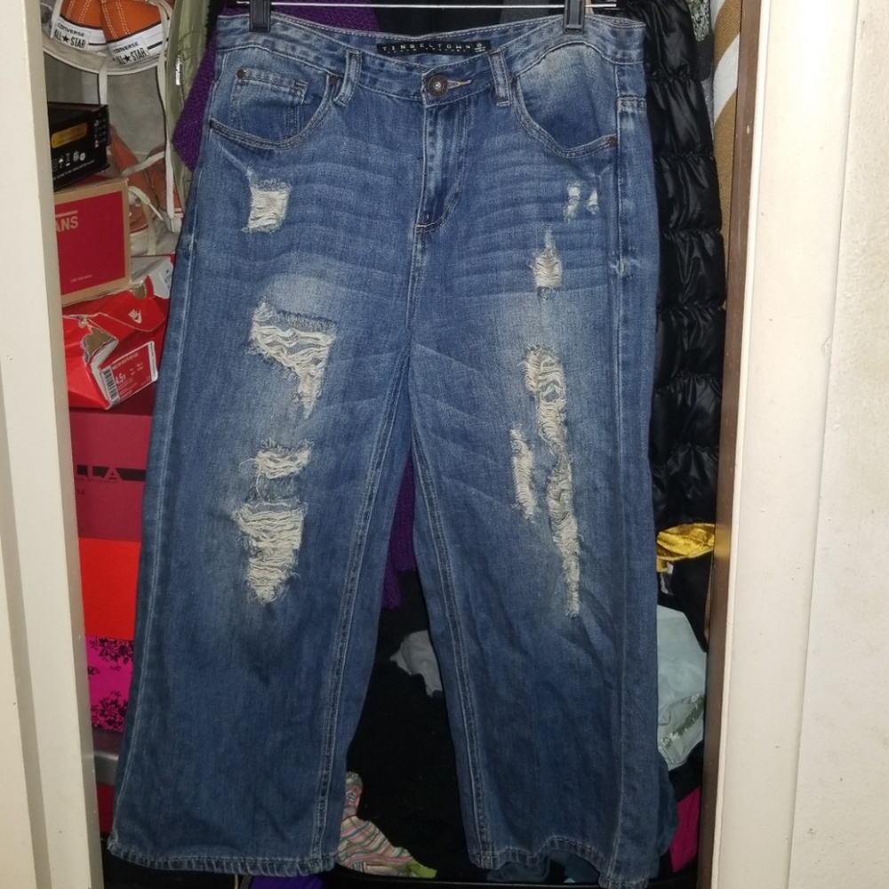 Distressed/ripped boyfriend jeans